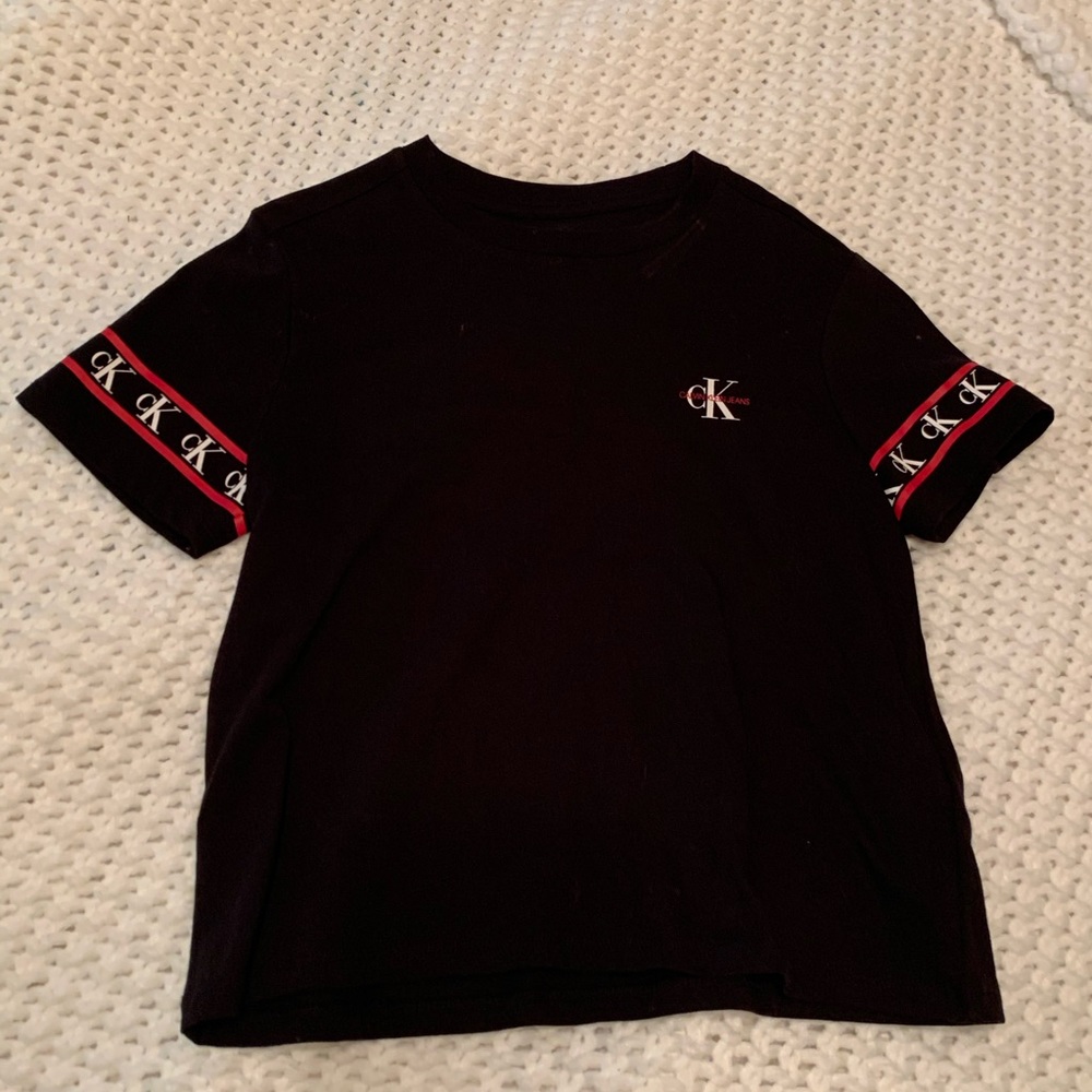 Calvin Klein cropped tee